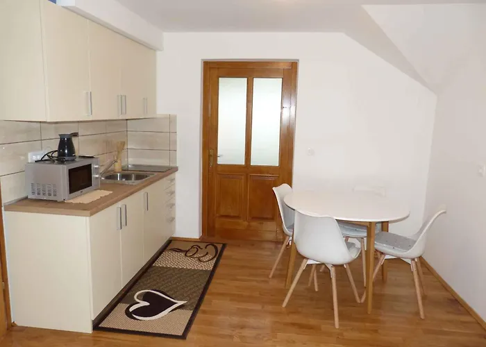 In - Kranjska Vakantiehuis